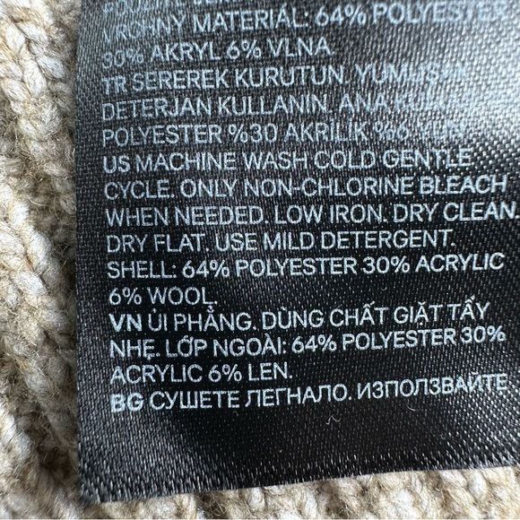 Pringle of Scotland x H&M Women’s Argyle Sweater. Size Medium - Picture 8 of 8